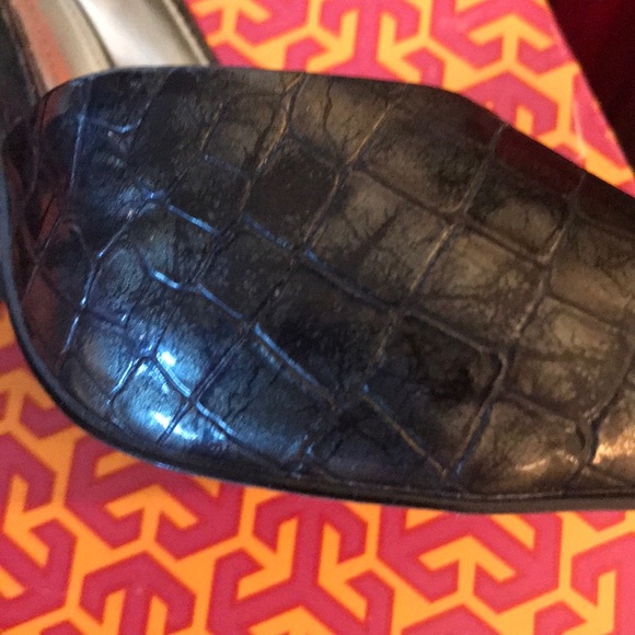 Shoes - Picture 7 of 7